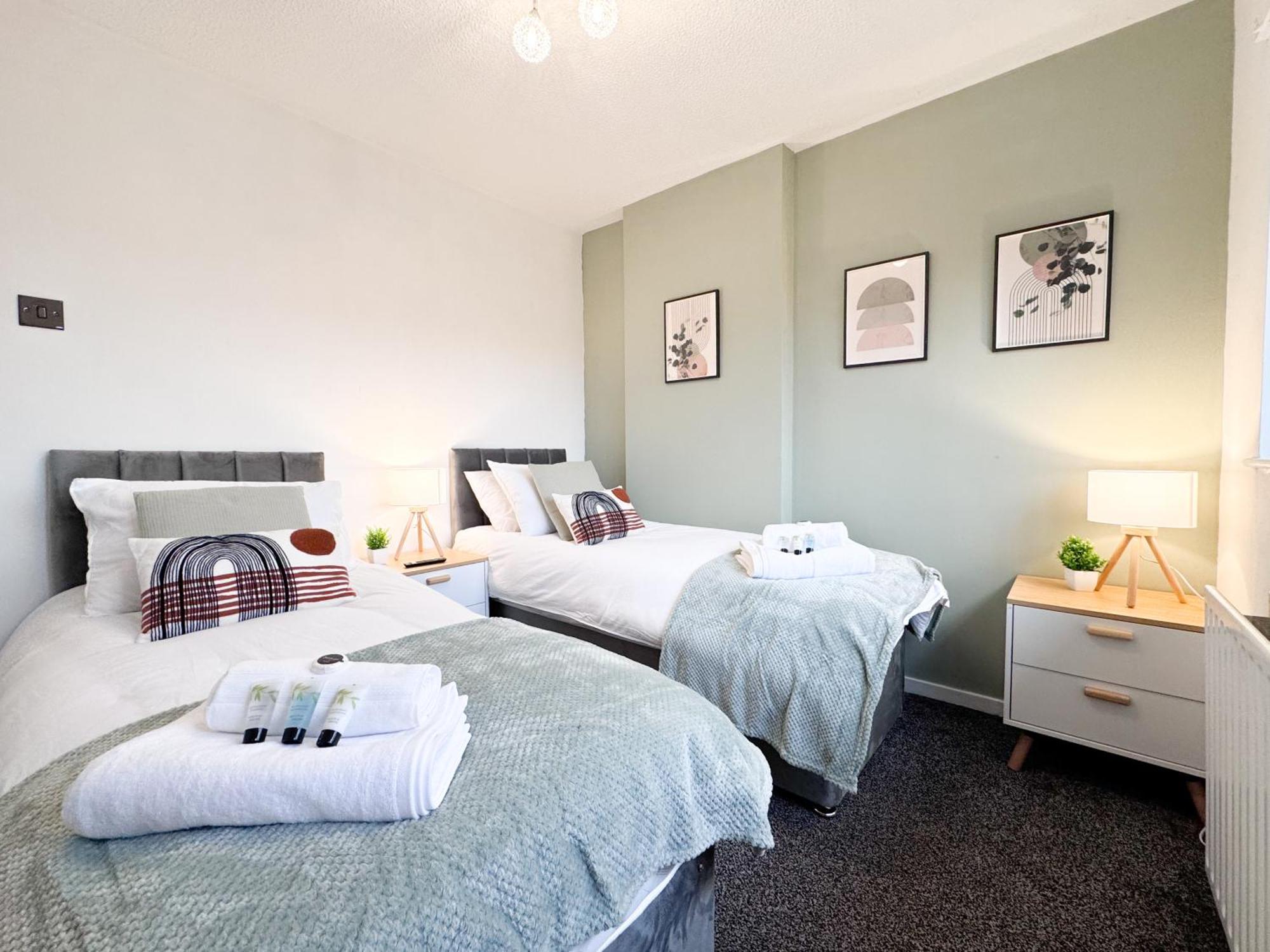 Apartamento Terraced House With Free Parking